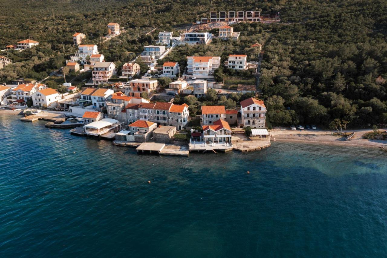 Apartments Ponta Krasici Teodo Esterno foto